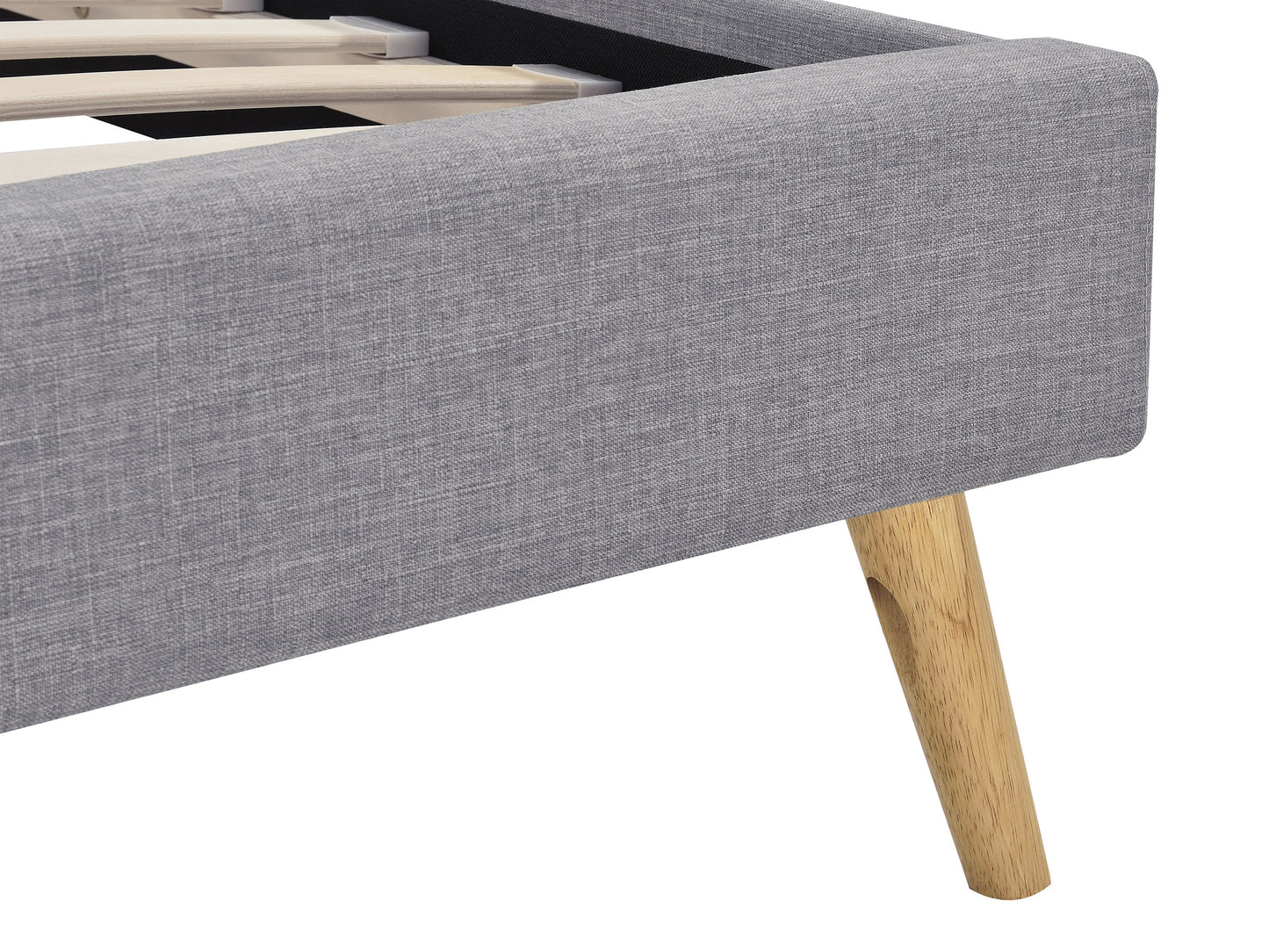 Lit NORTH en tissu 140 x 190 cm ou 160 x 200 cm - Vue pieds en bois massif